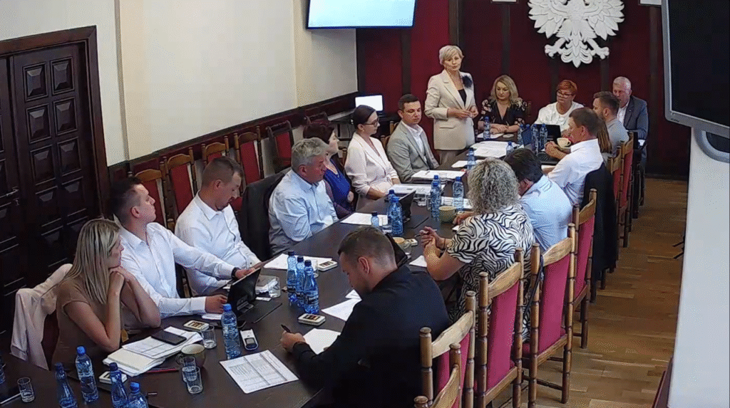 Absolutorium i wotum zaufania dla Renaty Kostrzyckiej – Burmistrza Miasta i Gminy Osjaków zdjecie1 1024x573 - Absolutorium i wotum zaufania dla Renaty Kostrzyckiej – Burmistrza Miasta i Gminy Osjaków